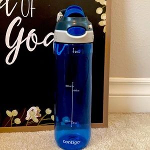 Blue Contigo water bottle